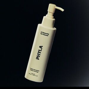 Phyla Cleanser pH Balancing Gel Cleanser